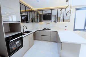 Güneşevler'de 4+1 Site İçinde K.otoparklı Satılık Lüks Daire