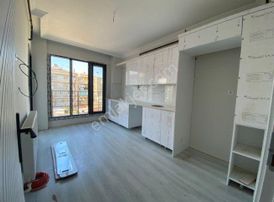 Akhisar Atatürk Mahallesinde 2+1 Kiralık Daire Ebeveyn Banyolu