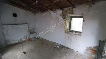 Mutlu Köyü Merkezinde Satılık 2 Adet Arsa