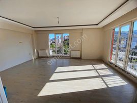 Ayazlı Mahallesi'nde Kiralık Daire