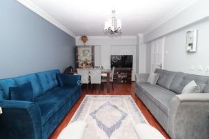 Akif'ten Atakent 14.cadde Yanı 3+1 Ara Kat G/d Cephe Satılık