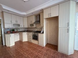 Baraj Yolu Kiralık 3+1+kilerli