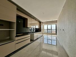 Kalecik Emlak'tan Bulvar Yakını, Lüks Sitede 3.kat 4+1 180m²