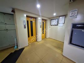 İzmir Konak Cumhuriyet İş Hanı Satılık Ofis