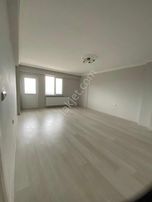 Acil Kiralık Deniz Manzaralı 3+1 Geniş Ara Kat Daire