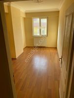 Acil Kiralık Ömür Evleri Tramvay Durağının Yanında 3+1