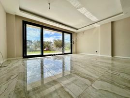 ꧁akçay Ay Emlak'tan꧂pelitköy'de Muhteşem Konumlu Denize Sadece 100 Mt Satılık 4+1 Tam Müstakil