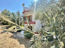 ✨akçay Ay Emlak'tan✨pelitköy'de Hayallerinizi Süsleyecek Deniz Manzaralı Satılık 4+1 Müstakil Villa