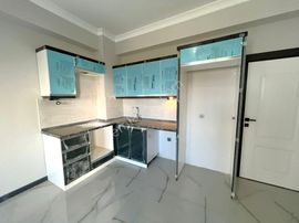 Kadıköy'de Aygül Farkı İle Sıfır Ara Kat Yerden Isıtma Doğalgazlı Kapalı Otoparklı 2+1 Satılık Daire