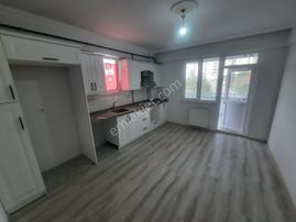 Furkan Emlak'tan Canik Gaziosmanpaşa Mah.3+1 1.kat 125m2 Çift Cam Balkonlu Fırsat Daire