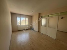 Alemdar Mahallesinde 3+1 Arakat Satılık Daire