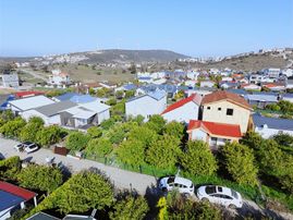 Sıgacık Kale İçine 5dk Mesafesinde Site İçinde Elektirik Su Var