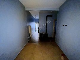 Ayvalık Zekibey Mahallesi Satılık 2+1