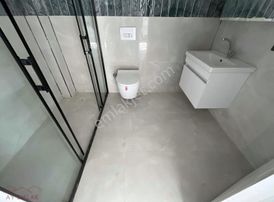 Hastaneye Yakın Asansörlü Yerden Isıtmalı Lüks 1+1 Daireler.