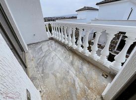 Site İçerisinde Araç Takasına Uygun 1+1 Sıfır Lüks Daire.