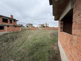 Edirne Uzunköprü'de 880 M2 Arsa İçinde 2 Katlı Natamam Villa !!