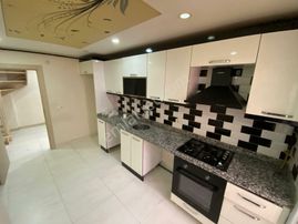 Beylıkdüzünde 4+2 Dublex Kiralık 4 Katlı Binada