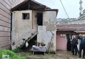 İncirköy Mah. Çukurçayır Merkezi Konumda İki Katlı Bina