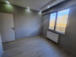 Mehmetoğlu Gayrimenkulden Hatip Mah. 2+1 Giriş Kat Satılık Daire