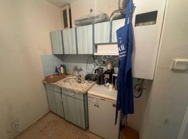 Necatibey Hanımeli Sokak'ta 1+1 Satılık Ofis