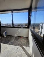 Geniş Dubleks Arayanlar İçin İki Aile Kalabilir