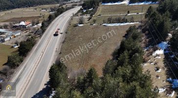 Kastamonu Emlak Gayrimenkul'den Ankara Yolu Kenarı 8 Dönüm Arazi