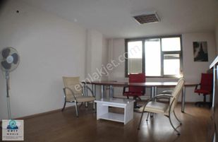 Gazcılar Petek Bozkaya İş Hanında Satılık Kiracısız Fırsat Ofis