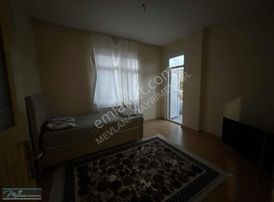 Çayırova Fatih Cad.alt Sokağın'da Satılık 2+1 Daire