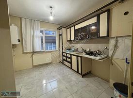 Çayırova Fatih Cad.alt Sokağın'da Satılık 2+1 Daire