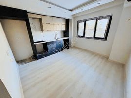 Emlak Center'dan Muradiye Mah Satılık 2+1 Sıfır Daire