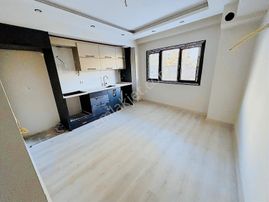 Emlak Center'dan Muradiye Mah Satılık 2+1 Sıfır Daire