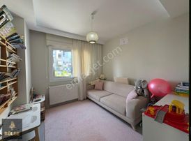 Bölge'den Kriminal Polis Merkezi Civ.geniş Oturumlu K.mutfak 3+1