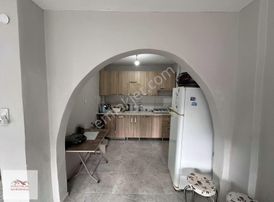 Kumbağ Pazar Sokağında Satılık 2+1 Fırsat Daire