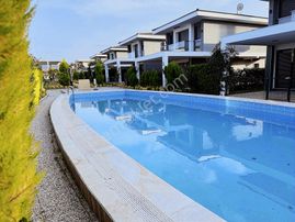 Kuşadası Davutlar'da Satılık Denize Yakın Villa