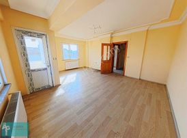 Özgürlük Mah.10 Yıllık Hiç Oturulmamış 2+1 Daire(videolu)