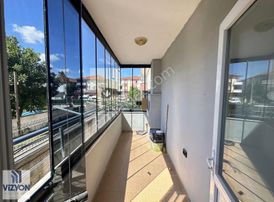 Son Fırsatlar Denize Yürüme Mesafesinde Cam Balkonlu 1+1