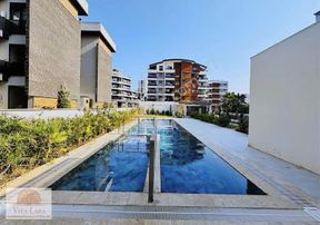Prestijli Havuzlu Sitede Satılık 2+1 Daire