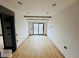 Pera Cadde Projesinde Satılık 2+1 Ofis Katı