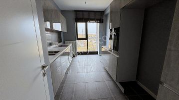 İncek Bulvar Loft Projesinde Göl Manzaralı 3+1 Kiralık