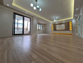 Sabri Pınarbaşı'dan Akçay'da Geniş Kullanımlı Full Yapılı 3+1 Daire