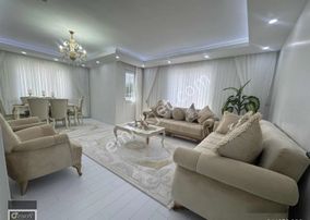 Çayırova Mahallesin'de 3+1 Satılık Lüks Arakat