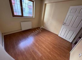 Derman'dan*ön Cephe*altı Daire*kat Konumunda