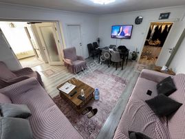 Basın Caddesi Ve Gata Yanı 3+1 Balkonlu Altında Daire Var Güney