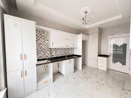 Beykent Pazar Yanı Ön Cephe Cam Balkonlu 2+1 Geniş Daire