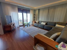 Mertcan Dan Yakacık Meydana Yürüme Arakat 3+1 İskanlı Lüks Daire