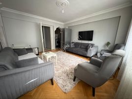 İzmir Yeşilyurt Reis Mahallesi Ara Kat Kombili 2+1 Satılık Daire