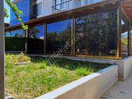 Çözüm Gayrimenkulden Yeni Foçada Denize 100m Doğalgazlı Villa