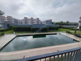 Muradiye Mahallesi'nde Karaalide Satılık Havuzlu Site İçerisinde 2+1