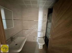 Vip Line Gayrimenkul Den 2. Bölge 3.etap Otobüs Durak Karşısı