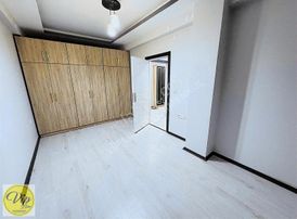 Vip Line Gayrimenkulden Gazi Lisesi Karşisi 2+1 3 Katlı